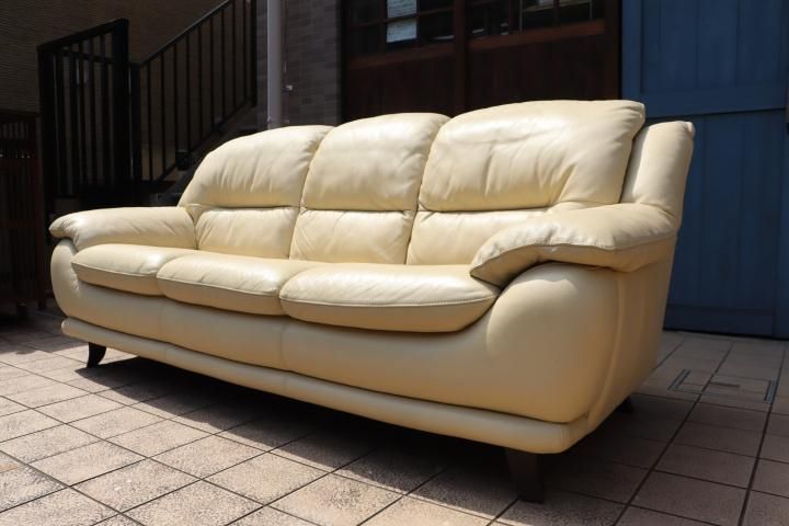 値下げ/IDC OTSUKA(大塚家具)のオースチン 総革張り3人掛け 値下げ/IDC OTSUKA(大塚家具)のオースチン 総革張り3人掛け