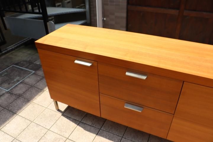 北欧デンマークのBoConcept(ボーコンセプト)のウォールナット