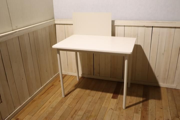 人気の無印良品(MUJI)よりシステムデスク/パーティション付です 人気の無印良品(MUJI)よりシステムデスク/パーティション付です