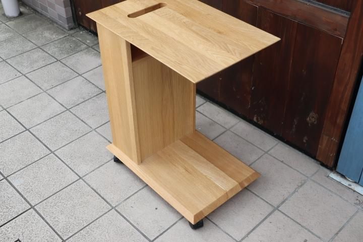 北海道のメーカーUSAMI(ウサミ木工)のオーク無垢材を使用した 北海道のメーカーUSAMI(ウサミ木工)のオーク無垢材を使用した