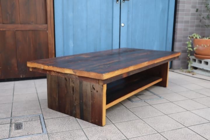 CORIGGE MARKET(カリッジマーケット)のオールドエルム材を使用