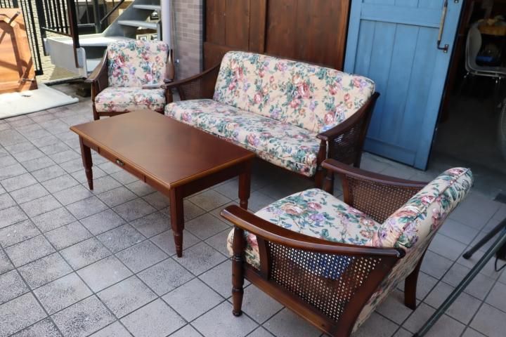 展示品◇Karimoku(カリモク家具)のCOLONIAL(コロニアル)シリーズ 展示品◇Karimoku(カリモク家具)のCOLONIAL(コロニアル)シリーズ