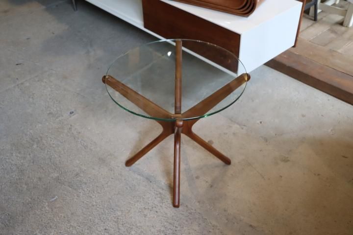 ACME FURNITURE(アクメファニチャー)の60年代の雰囲気を再現した ACME FURNITURE(アクメファニチャー)の60年代の雰囲気を再現した