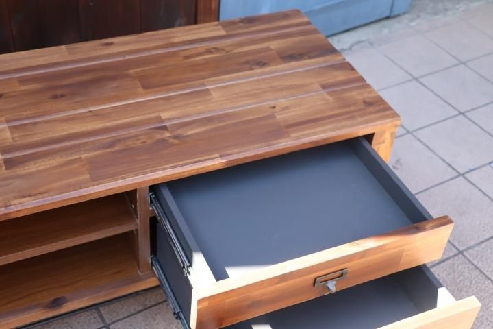ISSEIKI(一生紀) LITTLE(リトル)シリーズアカシア無垢材×アイアン テレビボード/ビンテージ感のあるカッコいい雰囲気は ブルックリンスタイルなど男前インテリアにおススメのローボード。 - kokoelma -ココエルマ- 雑貨・中古家具・北欧家具・アンティーク家具の通販  