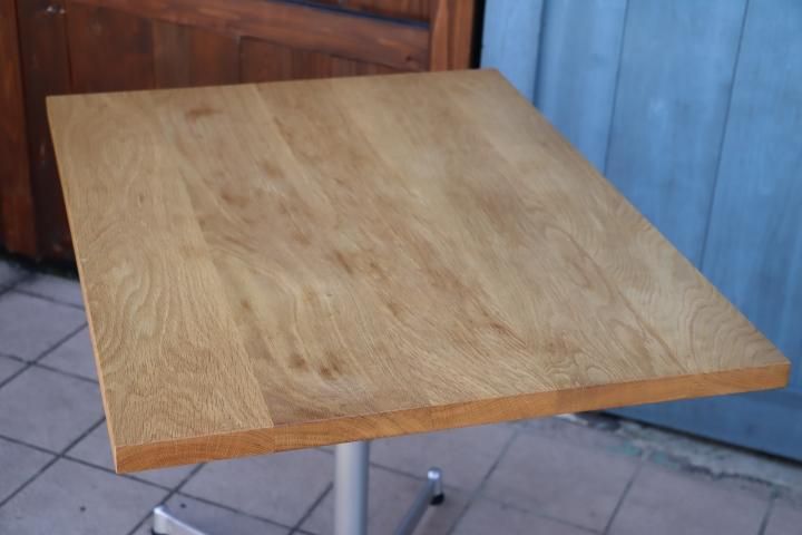 greeniche(グリニッチ) オーク無垢材 カフェテーブル。/ソファー greeniche(グリニッチ) オーク無垢材 カフェテーブル。/ソファー