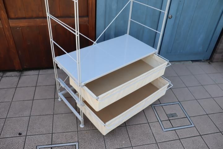 無印良品(MUJI)のワードローブバー付スチールユニットシェルフ 無印良品(MUJI)のワードローブバー付スチールユニットシェルフ