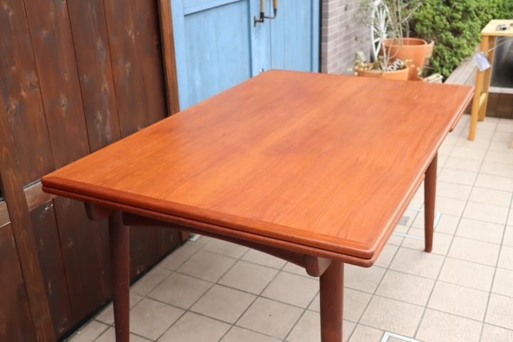 Andreas Tuck(アンドレアス・トック)社の Hans.J.Wegner(ハンス Andreas Tuck(アンドレアス・トック)社の Hans.J.Wegner(ハンス