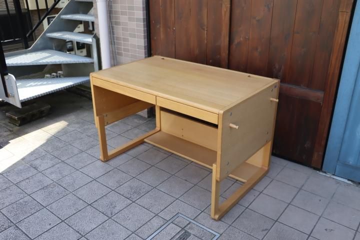 値下げ/karimoku(カリモク)とBenesse(ベネッセ)のコラボ商品 値下げ/karimoku(カリモク)とBenesse(ベネッセ)のコラボ商品