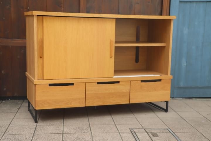 a.depeche(アデペシュ) splem(スプレム) サイドボードです