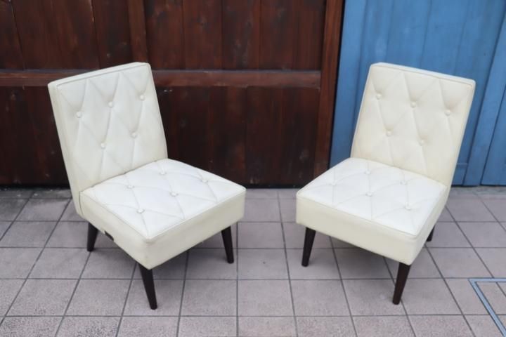 値下げ/人気のkarimoku60(カリモク60) スタンダードアイボリー カフェチェアー 2脚/北欧スタイルのレトロなデザインは優しい雰囲気に。リビングでも使えるおしゃれなアームレスチェアー♪(2) - kokoelma -ココエルマ- 雑貨・中古家具・北欧家具・アンティーク家具の通販 値下げ/人気のkarimoku60(カリモク60) スタンダードアイボリー カフェチェアー 2脚/北欧スタイルのレトロなデザインは優しい雰囲気に。リビングでも使えるおしゃれなアームレスチェアー♪(2) - kokoelma -ココエルマ- 雑貨・中古家具・北欧家具・アンティーク家具の通販