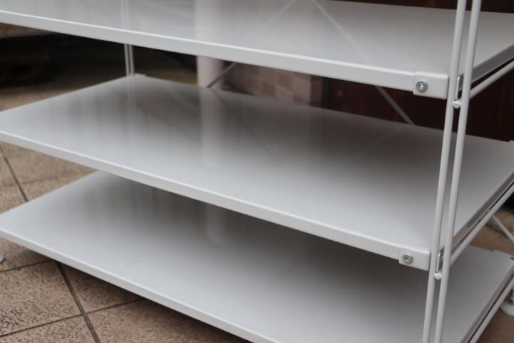 無印良品(MUJI)の人気の4段スチールユニットシェルフです!2人 無印良品(MUJI)の人気の4段スチールユニットシェルフです!2人