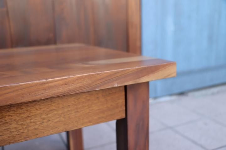 無印良品(MUJI)のウォールナット無垢材 ローテーブルです 無印良品(MUJI)のウォールナット無垢材 ローテーブルです