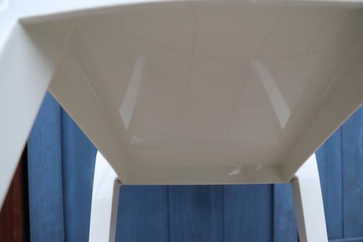 イタリアのデザイナーズ家具ブランドKARTELL(カルテル)の イタリアのデザイナーズ家具ブランドKARTELL(カルテル)の