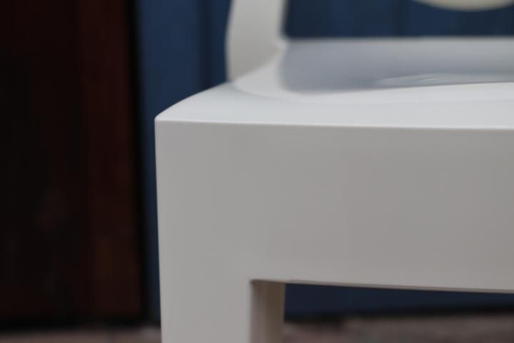 イタリアのデザイナーズ家具ブランドKARTELL(カルテル)の イタリアのデザイナーズ家具ブランドKARTELL(カルテル)の