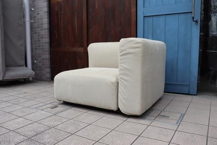 無印良品 Muji のユニットソファー アーム付 大です 低めでシンプルなデザインの1pソファー は1人暮らしにもおススメ へたりにくいモールドウレタン使用したローソファーです Kokoelma ココエルマ 雑貨 中古家具 北欧家具 アンティーク家具の通販 無印良品 Muji のユニットソファー アーム付 大です 低めでシンプルなデザインの1pソファー は1人暮らしにもおススメ へたりにくいモールドウレタン使用したローソファーです Kokoelma ココエルマ 雑貨 中古家具 北欧家具 アンティーク家具の通販
