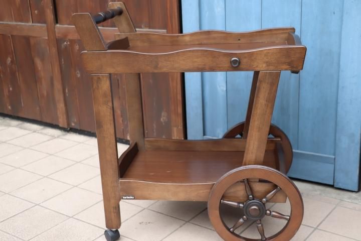 karimoku(カリモク家具) アンティーク調 キッチンワゴンです karimoku(カリモク家具) アンティーク調 キッチンワゴンです