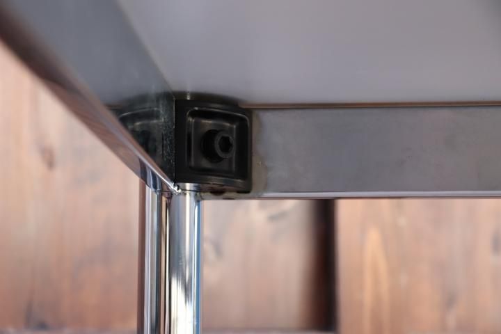スイスの家具メーカーUSM Haller(USMハラー)の スイスの家具メーカーUSM Haller(USMハラー)の
