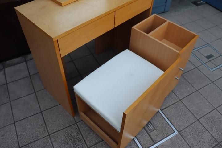 無印良品(MUJI)の希少なメープル材を使用したドレッサーセット 無印良品(MUJI)の希少なメープル材を使用したドレッサーセット