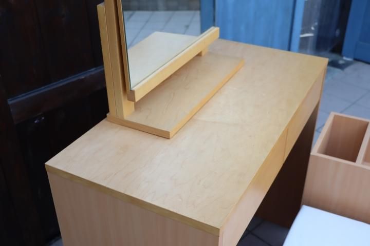 無印良品(MUJI)の希少なメープル材を使用したドレッサーセット 無印良品(MUJI)の希少なメープル材を使用したドレッサーセット