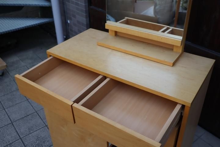 無印良品(MUJI)の希少なメープル材を使用したドレッサーセット 無印良品(MUJI)の希少なメープル材を使用したドレッサーセット