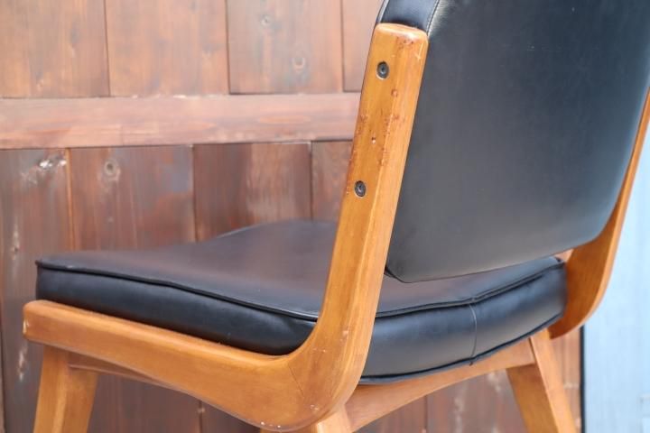 ACME FURNITURE(アクメファニチャー)の曲線を描いたウッド ACME FURNITURE(アクメファニチャー)の曲線を描いたウッド