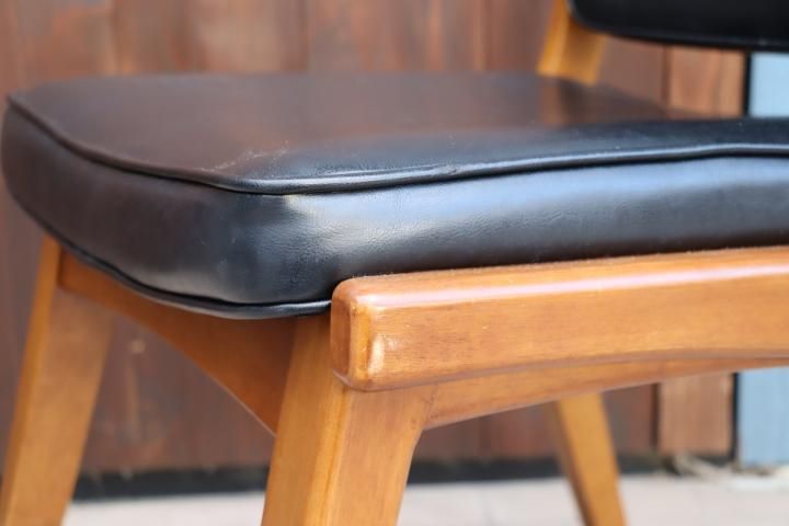 ACME FURNITURE(アクメファニチャー)の曲線を描いたウッド ACME FURNITURE(アクメファニチャー)の曲線を描いたウッド