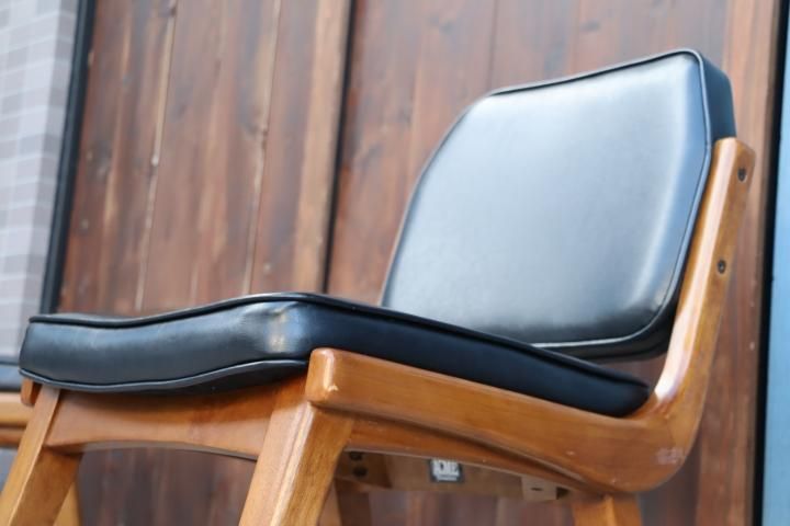 ACME FURNITURE(アクメファニチャー)の曲線を描いたウッド ACME FURNITURE(アクメファニチャー)の曲線を描いたウッド