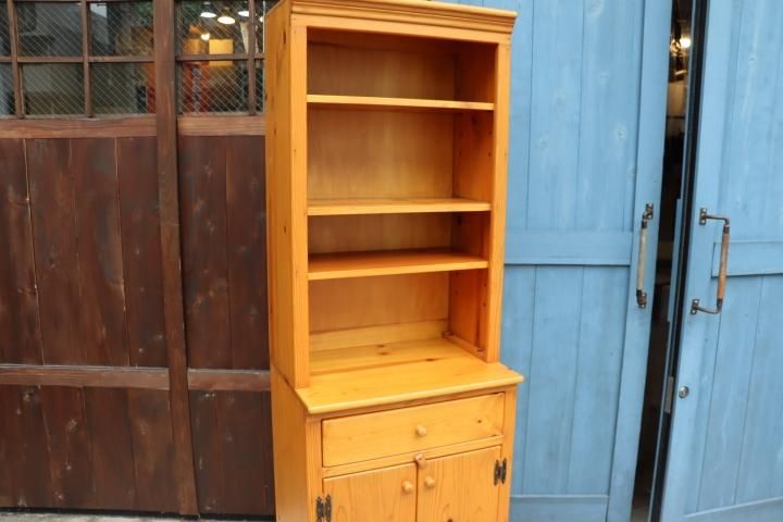 K'FACTORY(ケイ・ファクトリー)の木の持つ温もりを手作りで再現