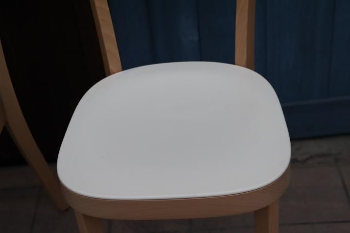 展示品◇Vitra(ヴィトラ)社のジャスパー・モリソンデザインBasel 展示品◇Vitra(ヴィトラ)社のジャスパー・モリソンデザインBasel
