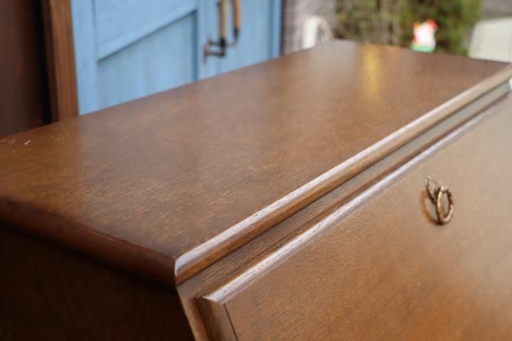 神戸家具◇クラシックなデザインのオーク材 ライティング 神戸家具◇クラシックなデザインのオーク材 ライティング