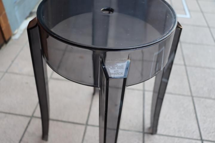 イタリアのデザイナーズ家具ブランドKARTELL(カルテル)のCHARLES イタリアのデザイナーズ家具ブランドKARTELL(カルテル)のCHARLES