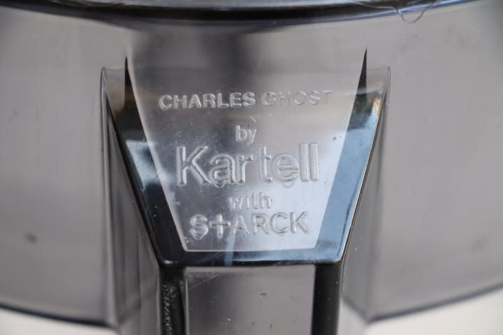 イタリアのデザイナーズ家具ブランドKARTELL(カルテル)のCHARLES