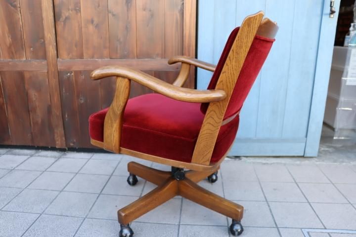 Karimoku(カリモク家具)のCOLONIAL(コロニアル)シリーズ デスク Karimoku(カリモク家具)のCOLONIAL(コロニアル)シリーズ デスク