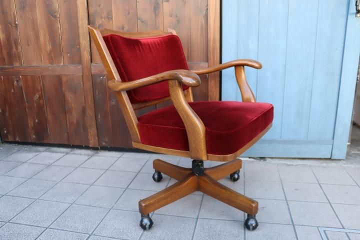 Karimoku(カリモク家具)のCOLONIAL(コロニアル)シリーズ デスク Karimoku(カリモク家具)のCOLONIAL(コロニアル)シリーズ デスク