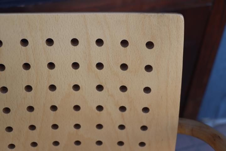 THONET(トーネット)社の曲木を使用したアームチェアーです THONET(トーネット)社の曲木を使用したアームチェアーです