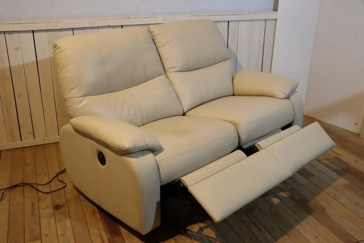 IDC OTSUKA(大塚家具)のSARA(サラ) 本革 電動リクライニング IDC OTSUKA(大塚家具)のSARA(サラ) 本革 電動リクライニング