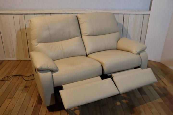 IDC OTSUKA(大塚家具)のSARA(サラ) 本革 電動リクライニング IDC OTSUKA(大塚家具)のSARA(サラ) 本革 電動リクライニング