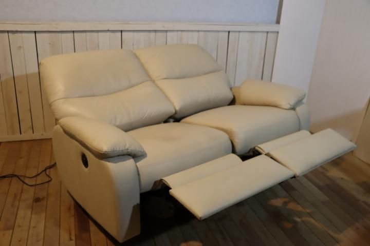 IDC OTSUKA(大塚家具)のSARA(サラ) 本革 電動リクライニング IDC OTSUKA(大塚家具)のSARA(サラ) 本革 電動リクライニング