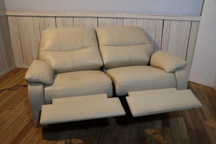 IDC OTSUKA(大塚家具)のSARA(サラ) 本革 電動リクライニング IDC OTSUKA(大塚家具)のSARA(サラ) 本革 電動リクライニング