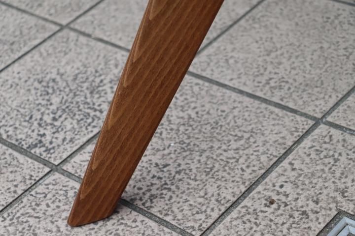イタリアのCalligaris(カリガリス)社のTOKYO(トーキョー) 円形 イタリアのCalligaris(カリガリス)社のTOKYO(トーキョー) 円形