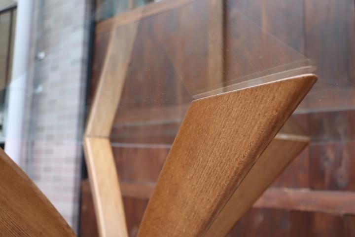イタリアのCalligaris(カリガリス)社のTOKYO(トーキョー) 円形 イタリアのCalligaris(カリガリス)社のTOKYO(トーキョー) 円形