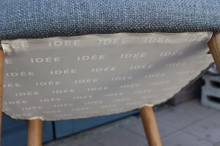 IDEE(イデー)のLIEVRE(リエーヴル) アームチェアです。/優しい丸みを