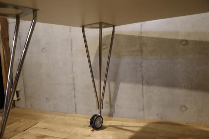イタリアのデザイナーズ家具ブランドKARTELL(カルテル)の イタリアのデザイナーズ家具ブランドKARTELL(カルテル)の