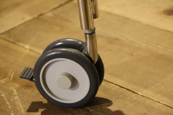 イタリアのデザイナーズ家具ブランドKARTELL(カルテル)の イタリアのデザイナーズ家具ブランドKARTELL(カルテル)の
