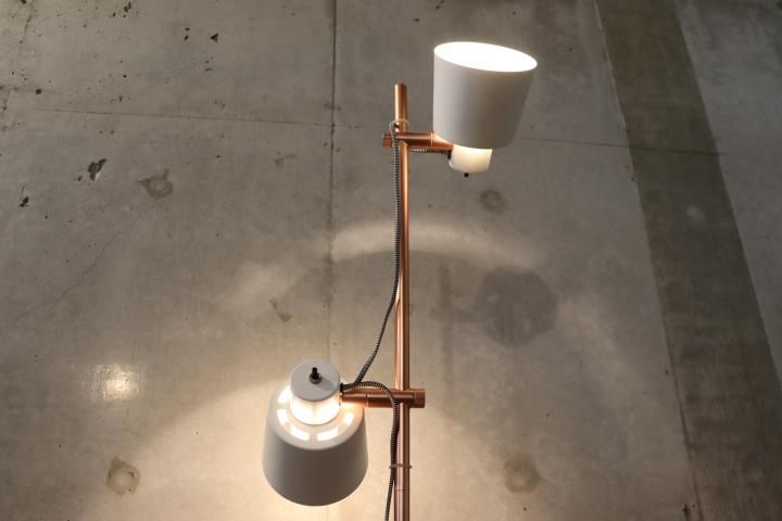 Francfranc(フランフラン)で取り扱われていたフロアーランプです Francfranc(フランフラン)で取り扱われていたフロアーランプです