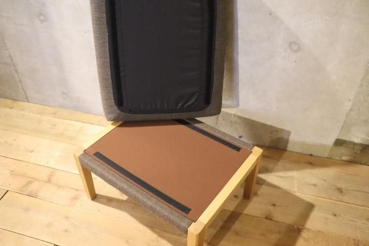 karimoku(カリモク家具) WU45 オーク材 オットマンです。北欧 karimoku(カリモク家具) WU45 オーク材 オットマンです。北欧