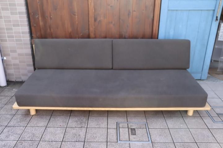 人気の無印良品 Muji のオーク材 スモールベッドフレームです クッションパーツ付 1人暮らしにもおススメのシンプルなデザインのソファーベッド 普段は3人掛けソファーとして活躍します Kokoelma ココエルマ 雑貨 中古家具 北欧家具 アンティーク家具の 人気の無印良品 Muji のオーク材 スモールベッドフレームです クッションパーツ付 1人暮らしにもおススメのシンプルなデザインのソファーベッド 普段は3人掛けソファーとして活躍します Kokoelma ココエルマ 雑貨 中古家具 北欧家具 アンティーク家具の