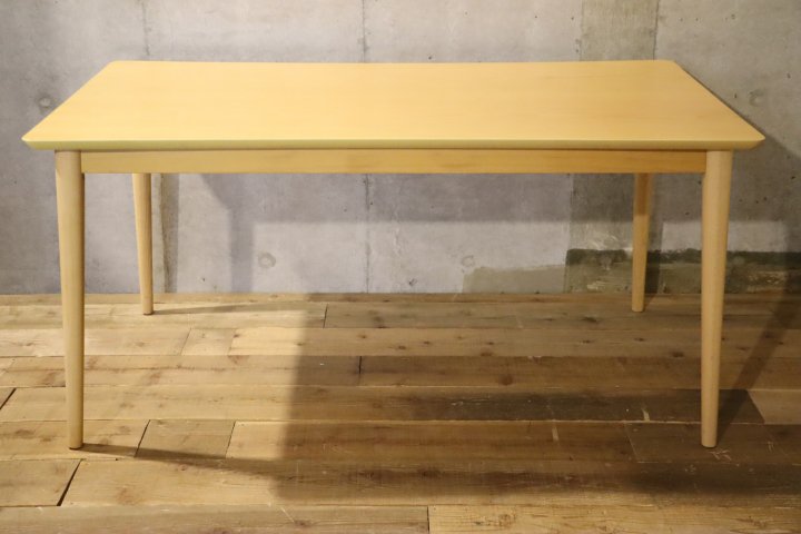 KEYUCA(ケユカ)で取り扱われていた、トルニオ ダイニングテーブル 