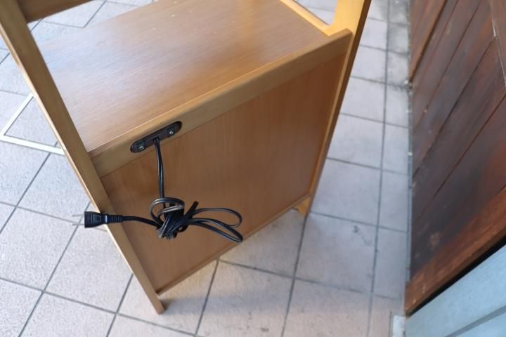 値下げ/国内老舗家具メーカーkarimoku(カリモク家具)の電話台/シンプル