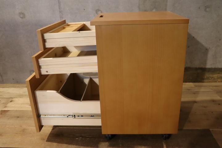 KEYUCA(ケユカ)で取り扱われていたHenry(ヘンリー) デスクワゴン KEYUCA(ケユカ)で取り扱われていたHenry(ヘンリー) デスクワゴン